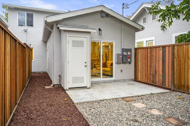 840 N 15th Street, San Jose CA: https://media.crmls.org/mediaz/b1d5531a-d931-4630-8813-4ae065219536.jpg
