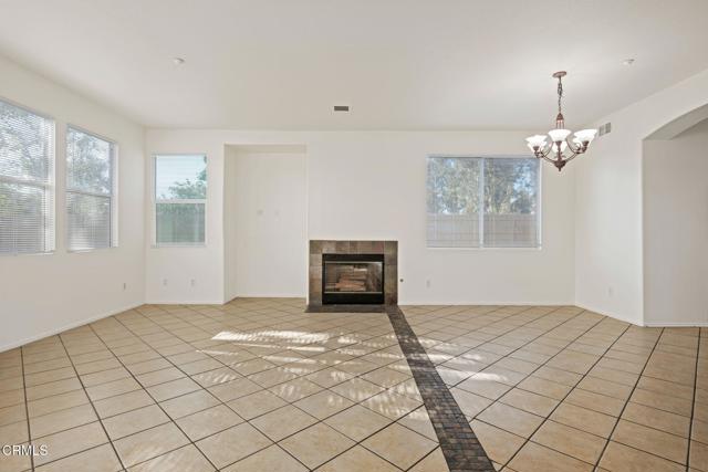 Detail Gallery Image 4 of 26 For 902 Calle Mar Vista Vt, Oxnard,  CA 93030 - 4 Beds | 3 Baths