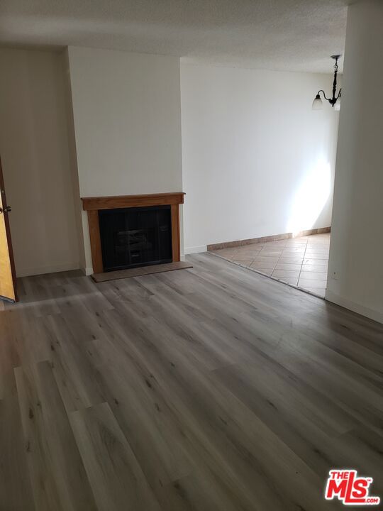 5170 N Columbus Avenue, Sherman Oaks CA: https://media.crmls.org/mediaz/b1d5c55e-191a-4b49-960b-98ce4ffd6857.jpg