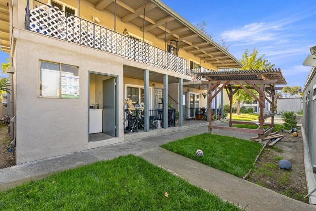1799 Bradford Way, San Jose CA: https://media.crmls.org/mediaz/b1d5f6f6-97a1-4734-ae99-13f9df338b4f.jpg