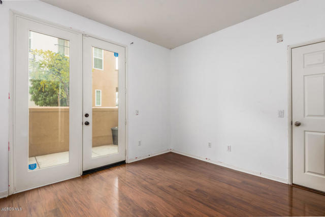 Image 3 of 5 For 2832 Riverpark Boulevard