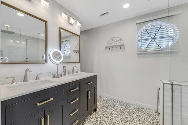 45587 Indian River Rd Road, Indio CA: https://media.crmls.org/mediaz/b1d689fb-c0f5-431a-bf84-85cc6cf1d90d.jpg