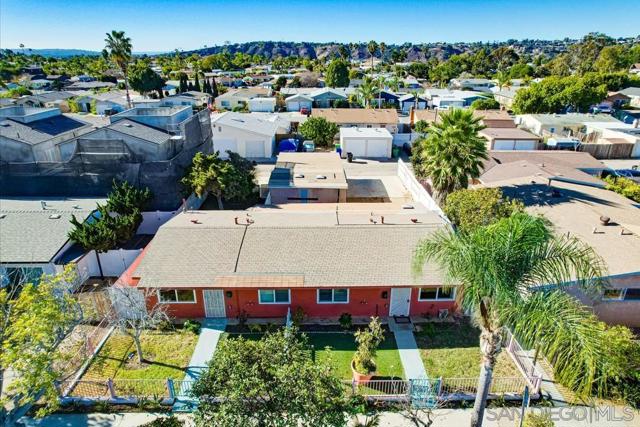 3305 3307 Clairemont Mesa Blvd, San Diego CA: https://media.crmls.org/mediaz/b1d6e937-7023-467e-84ef-6d380f185d7b.jpg