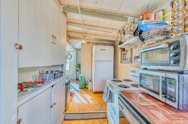 1051 San Miguel Cyn Road, Royal Oaks CA: https://media.crmls.org/mediaz/b1d70ebf-5423-4e19-ae66-67c425eb3781.jpg