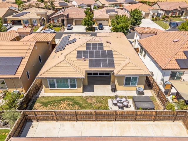 36 Freeport Court, Discovery Bay CA: https://media.crmls.org/mediaz/b1d7317d-626f-4709-9f5d-9604be5106b4.jpg