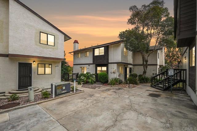 Detail Gallery Image 25 of 29 For 4971 Vista Pl #B,  San Diego,  CA 92116 - 3 Beds | 2/1 Baths