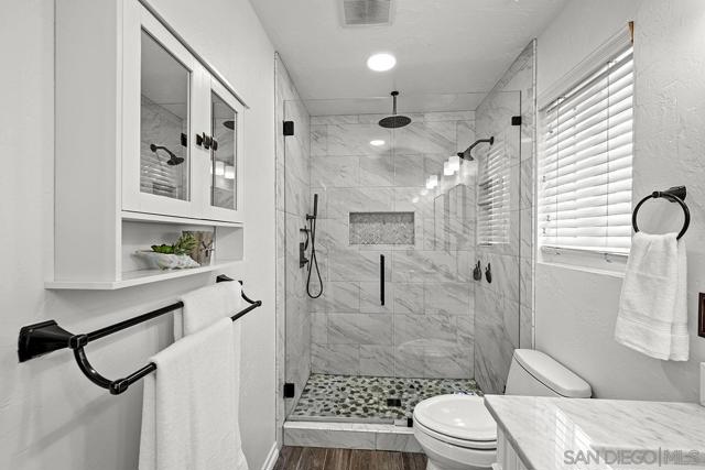 4635 Pauling Avenue, San Diego CA: https://media.crmls.org/mediaz/b1d857a9-26f7-433e-8f60-8a9470c1e4ca.jpg