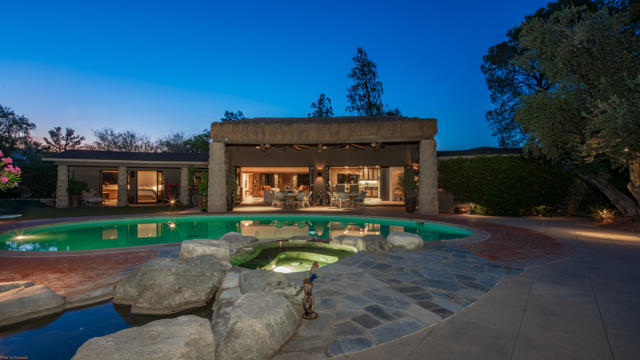 73297 Grapevine Street, Palm Desert CA: https://media.crmls.org/mediaz/b1d8c52c-922b-454f-84d6-c9c4c2e79a5d.jpg