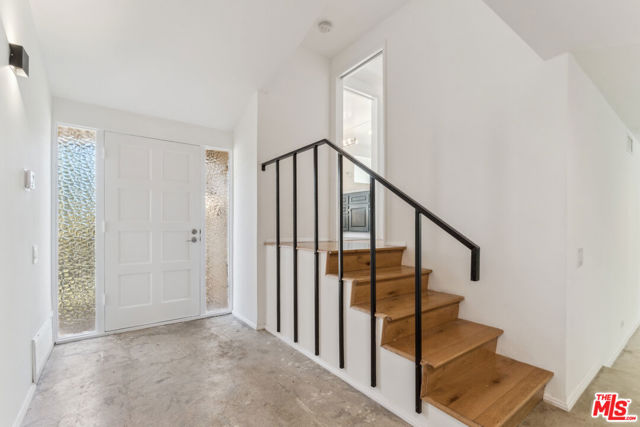 13443 Bayliss Road, Los Angeles CA: https://media.crmls.org/mediaz/b1d8fb4c-31f3-49b7-8d06-6d5b93d5e895.jpg