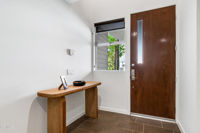 Detail Gallery Image 3 of 28 For 2504 via Artis, Los Angeles,  CA 90039 - 3 Beds | 3 Baths