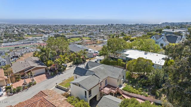2371 Foster Avenue, Ventura CA: https://media.crmls.org/mediaz/b1d9bbd1-b1ce-4734-ab97-69c0c40fa775.jpg