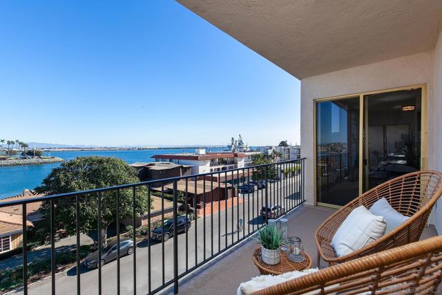 390 San Antonio Ave, Point Loma, California 92106, 2 Bedrooms Bedrooms, ,2 BathroomsBathrooms,Condominium,For Sale,San Antonio Ave,250001421SD