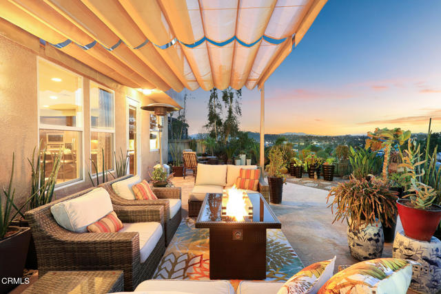 653 Milford Street, Los Angeles CA: https://media.crmls.org/mediaz/b1d9e220-6a74-4e3d-ae4f-a0b866bdb91b.jpg