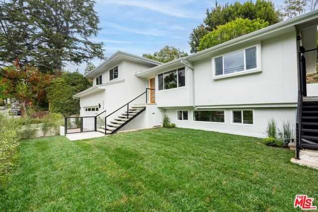 224 N Bundy Drive, Los Angeles CA: https://media.crmls.org/mediaz/b1da5a1d-8a20-48fd-bf0f-7eb9e0d10281.jpg