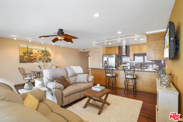 25200 Malibu Road, 1 photo 6