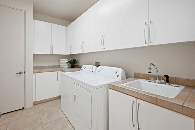 50380 Via Serenidad, La Quinta CA: https://media.crmls.org/mediaz/b1db2ea8-3da9-4c71-9311-8b3c19457fe3.jpg