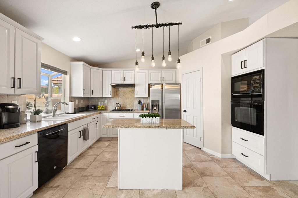 42639 Devonshire Street