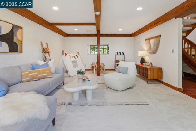 357 El Toyonal, Orinda CA: https://media.crmls.org/mediaz/b1dbdd29-a99d-4c49-b4a4-7036d7060b70.jpg