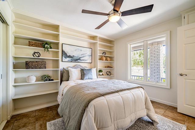 216 Salamanca Ct, San Ramon CA: https://media.crmls.org/mediaz/b1dd38b9-c67d-4488-b0f4-be000bb8bfc9.jpg