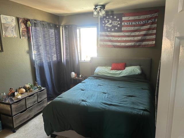 402 Calle Corazon, Oceanside CA: https://media.crmls.org/mediaz/b1dd523c-33dc-4214-9174-65e227592906.jpg