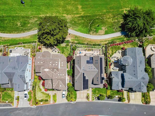 121 Carnoustie Drive, Half Moon Bay CA: https://media.crmls.org/mediaz/b1de2e56-db30-49f9-ad6d-8ede53659d2c.jpg