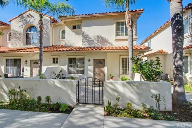 Detail Gallery Image 2 of 37 For 4002 Craven Rd #4,  Oceanside,  CA 92057 - 3 Beds | 2/1 Baths