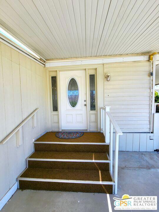 69430 Fairway Road, Desert Hot Springs CA: https://media.crmls.org/mediaz/b1decfcc-0a78-4cf6-af95-c75c854f1bc7.jpg