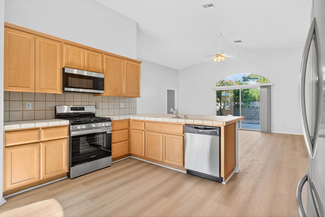 69020 San Susanna Avenue, Cathedral City CA: https://media.crmls.org/mediaz/b1df12bb-bcd7-4f1d-a4a1-07fc4872f193.jpg