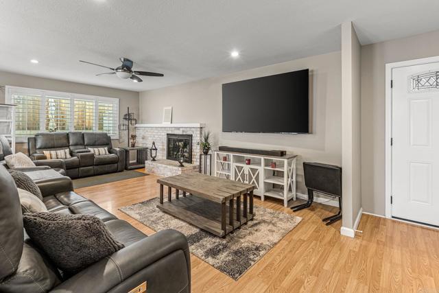 Detail Gallery Image 6 of 28 For 9931 Beck Dr, Santee,  CA 92071 - 4 Beds | 2 Baths