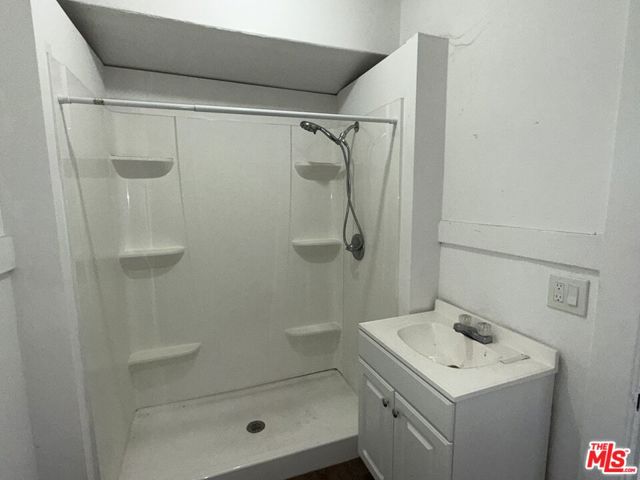 1145 E 10th Street, Long Beach CA: https://media.crmls.org/mediaz/b1df2b62-a49f-404f-b5c6-60d8014c5efc.jpg