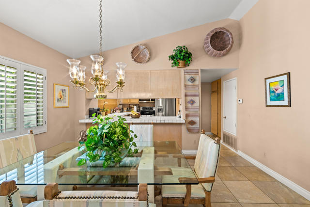 43870 Via Granada, Palm Desert CA: https://media.crmls.org/mediaz/b1e09e19-0b3c-4418-be01-e3e9dcfd99eb.jpg