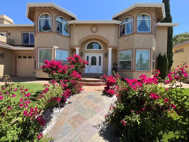 11080 Canyon Drive, San Jose CA: https://media.crmls.org/mediaz/b1e0cb5f-c64b-40a9-be73-3b60fc7060f3.jpg