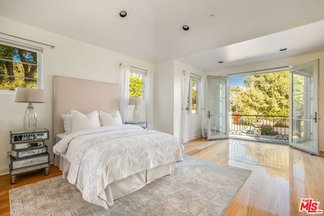 Image 18 of 29 For 1260 St Ives Place