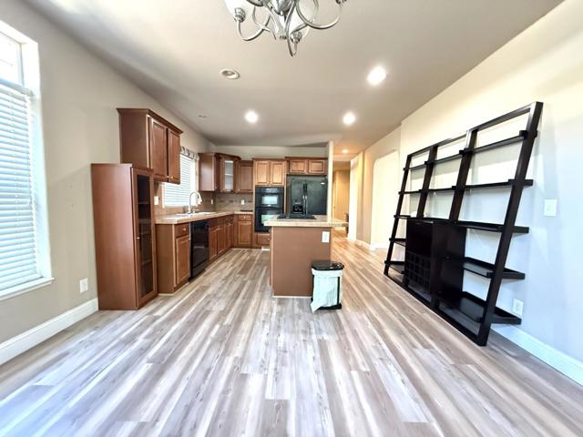 125 N Mary Avenue, Sunnyvale CA: https://media.crmls.org/mediaz/b1e1020c-161f-4e23-acb0-49c87fdc9939.jpg