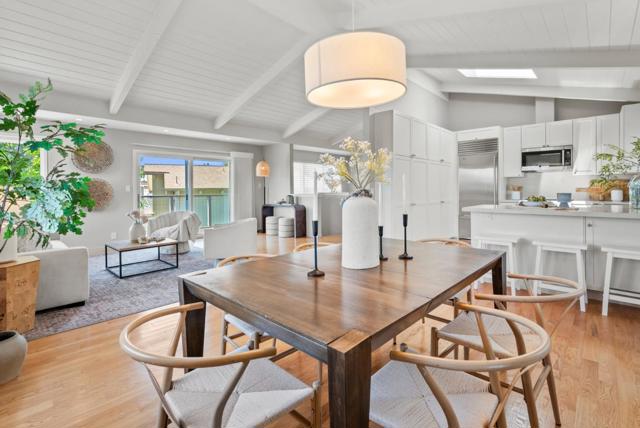 1975 Seascape Boulevard, Aptos CA: https://media.crmls.org/mediaz/b1e1a1c5-31d9-48c5-83d2-1d0bc8c92426.jpg