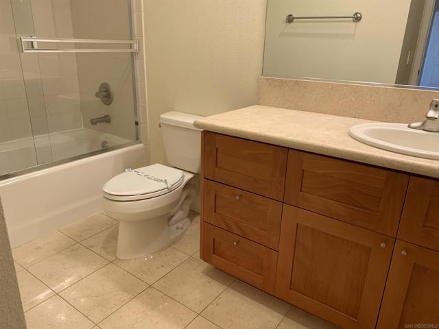 3148 Via Alicante, La Jolla CA: https://media.crmls.org/mediaz/b1e1bde4-d265-4fe8-aba1-8f8b1c08ea11.jpg