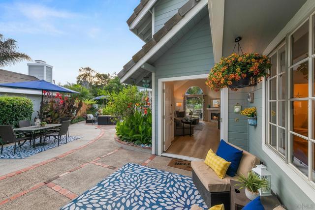 10602 Rancho Carmel Dr., San Diego CA: https://media.crmls.org/mediaz/b1e35088-bc5b-4884-a4f6-e592bd441149.jpg