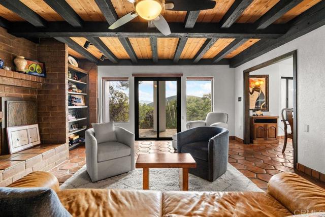 Detail Gallery Image 17 of 68 For 710 Buena Creek Rd, San Marcos,  CA 92069 - 3 Beds | 3/1 Baths