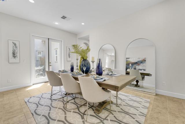 1993 Fairway Oaks Dr, Ripon CA: https://media.crmls.org/mediaz/b1e4b884-d799-4b0a-9357-831ff4a80bf8.jpg