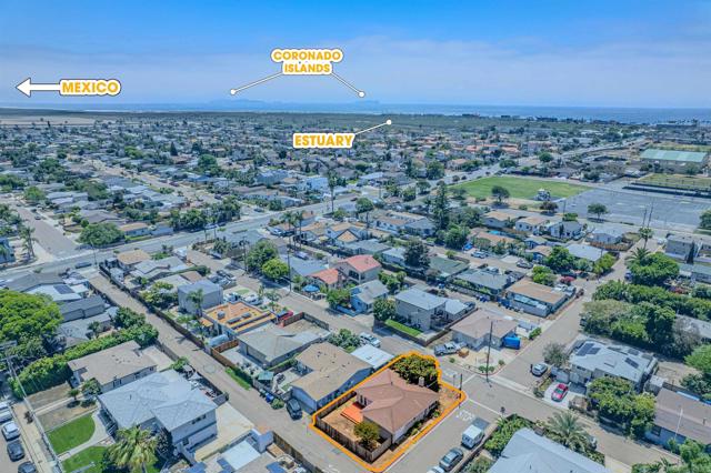 765 Elkwood Ave, Imperial Beach CA: https://media.crmls.org/mediaz/b1e53a97-fac5-4cba-a704-adb3bbb4ded3.jpg