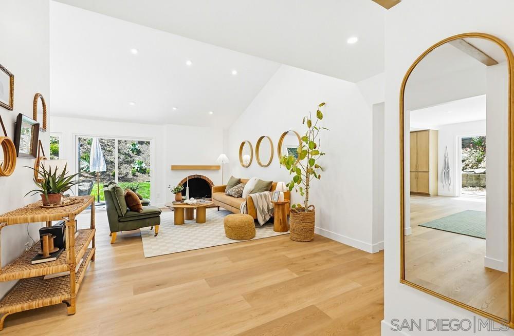 725 Santa Florencia - photo 4