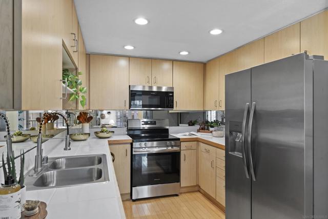 3975 Hortensia Street, San Diego CA: https://media.crmls.org/mediaz/b1e65acf-9377-4a5f-aebe-054bb057656b.jpg