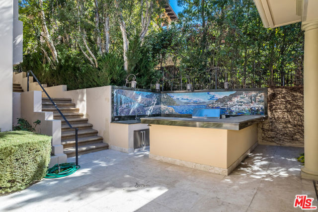 2167 Sheringham Lane, Los Angeles CA: https://media.crmls.org/mediaz/b1e6bd16-ad47-4d31-93fd-f9a966282598.jpg