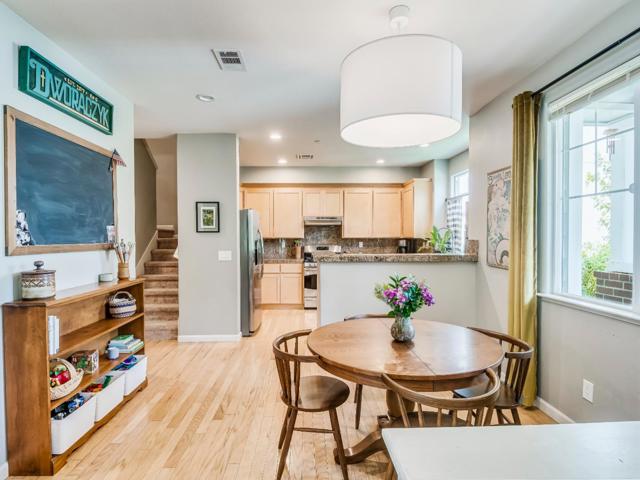 140 Sarafina Way, Gilroy CA: https://media.crmls.org/mediaz/b1e72054-a195-4c1c-bd1c-a09a7461ea2c.jpg
