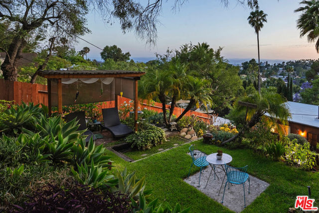 2174 Alcyona Drive, Los Angeles CA: https://media.crmls.org/mediaz/b1e76f72-5087-4598-9d2a-a0557f3afcb5.jpg