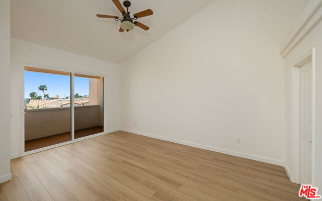 6465 Zuma View Place, Malibu CA: https://media.crmls.org/mediaz/b1e7d625-46ea-4bc3-9e3d-351b1b0f5062.jpg