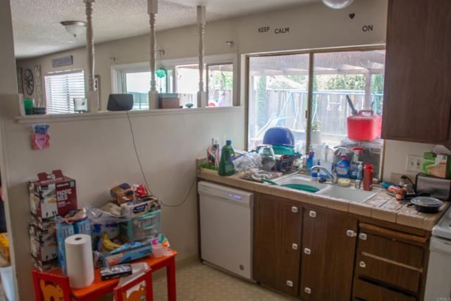 Detail Gallery Image 4 of 9 For 4809 Rue Orleans Ct, San Jose,  CA 95136 - 4 Beds | 2 Baths