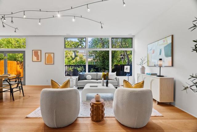 498 Fulton Street, Palo Alto CA: https://media.crmls.org/mediaz/b1e82e4a-45cf-49e4-a57a-2708e572f264.jpg