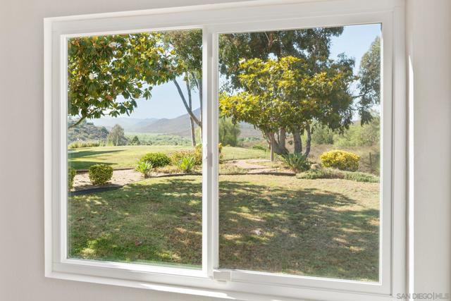 18197 Valladares Drive, San Diego CA: https://media.crmls.org/mediaz/b1e9251c-5547-479d-864a-1ea8d3636ef8.jpg