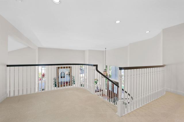 6990 Blue Orchid Lane, Carlsbad CA: https://media.crmls.org/mediaz/b1e95192-0089-466d-a2e0-f88bb47cc728.jpg